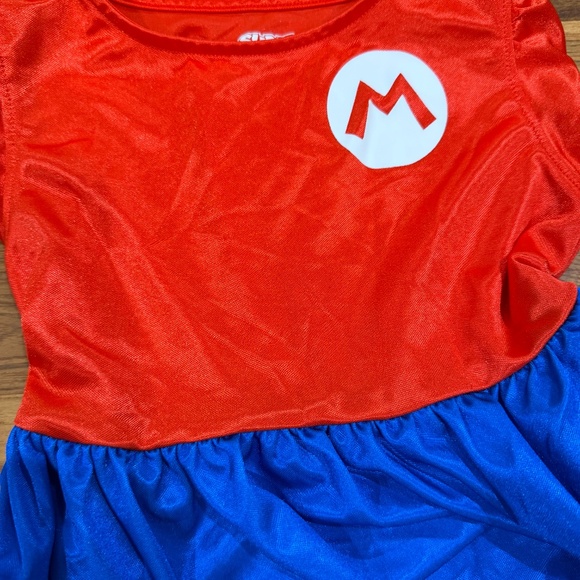 Kids Super Mario Satinet Red and Blue Nightgown Size 6/6x - Picture 7 of 7